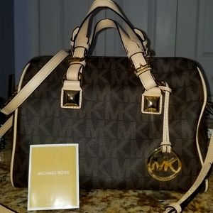 Michael kors purse